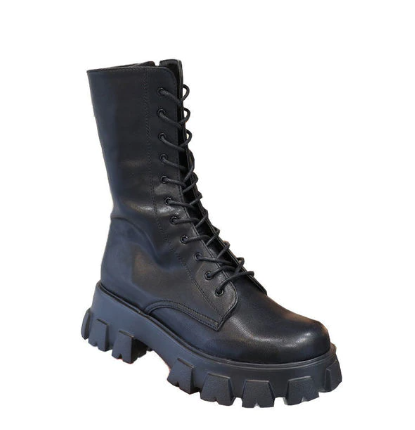 Botas con cordones