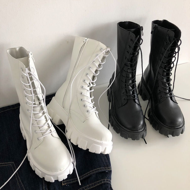 Botas con cordones